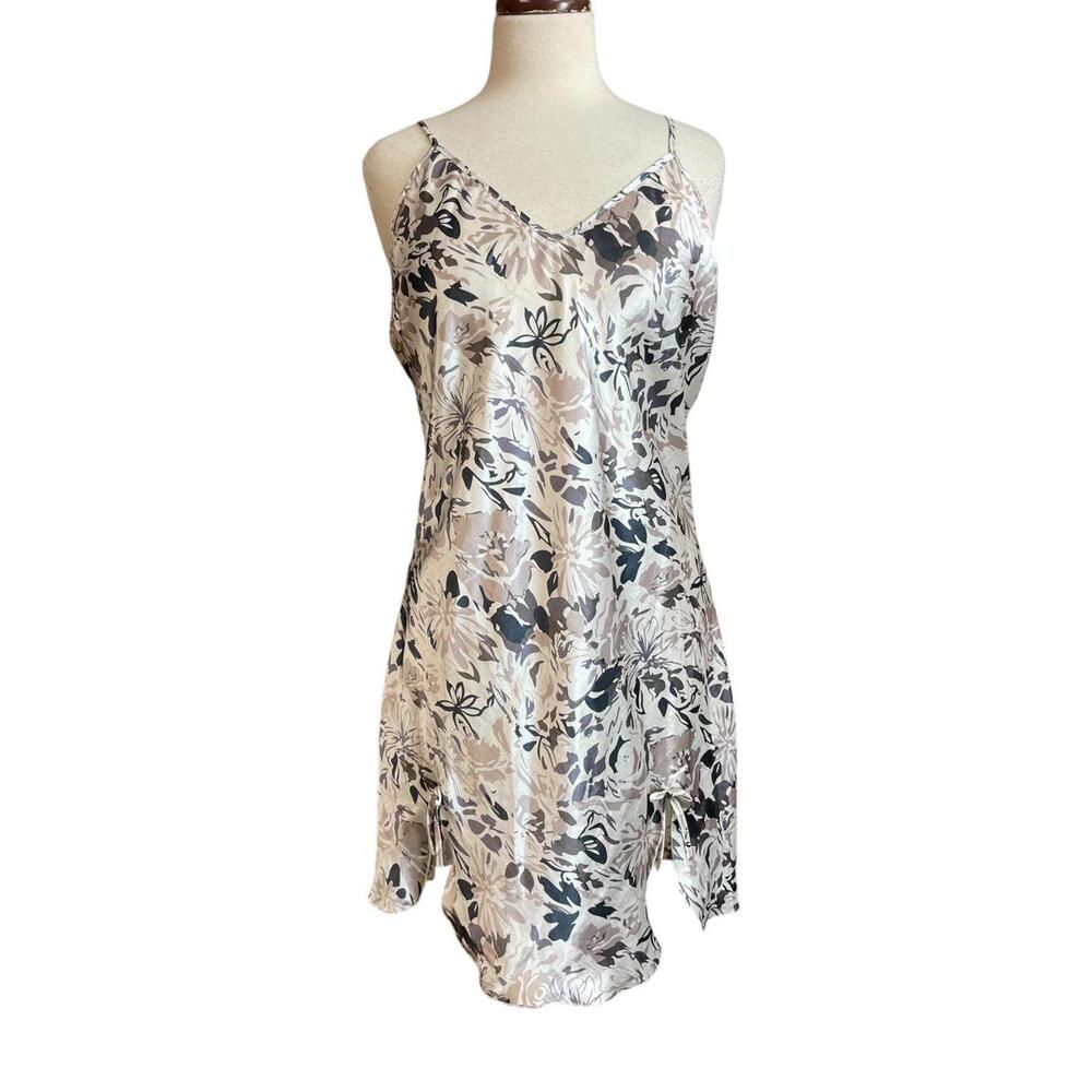 Bay 6 satin floral nightie XL